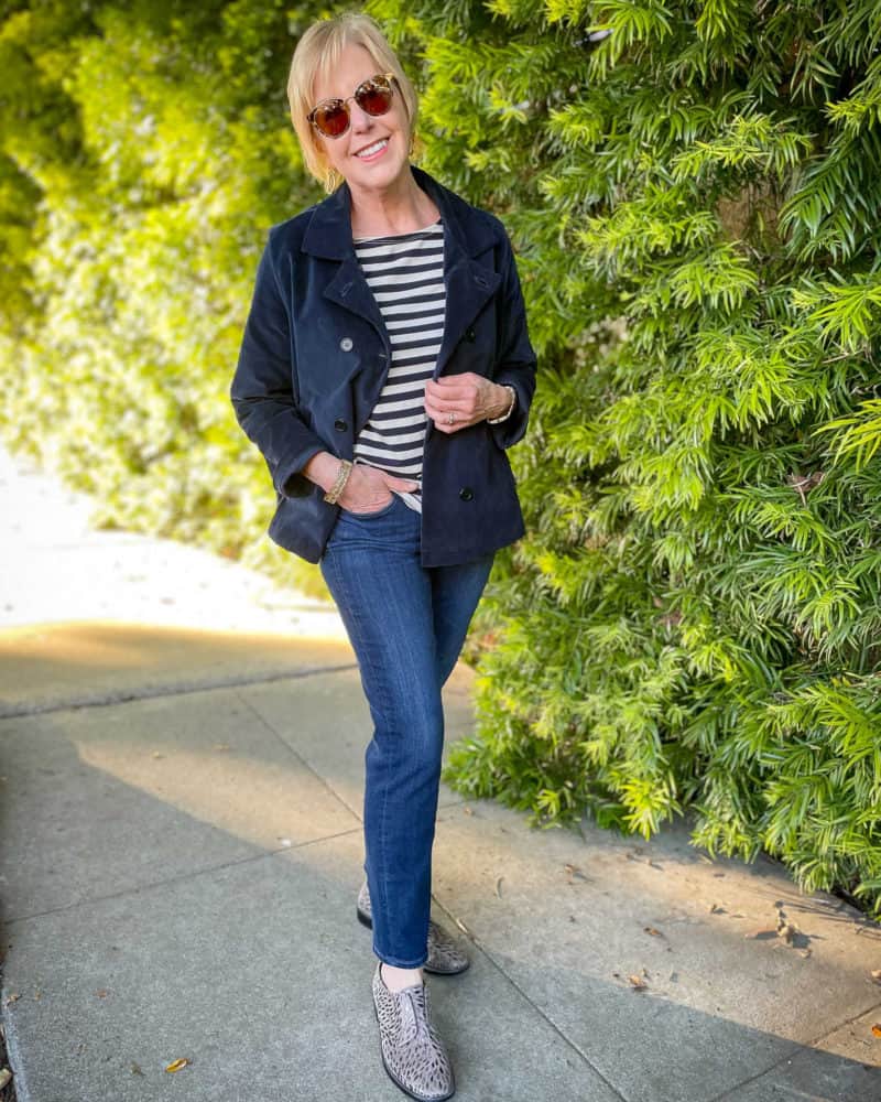 Navy corduroy peacoat with striped t-shirt and straight leg jeans Navy corduroy peacoat with striped t-shirt and straight leg jeans — Peacoat Outfits