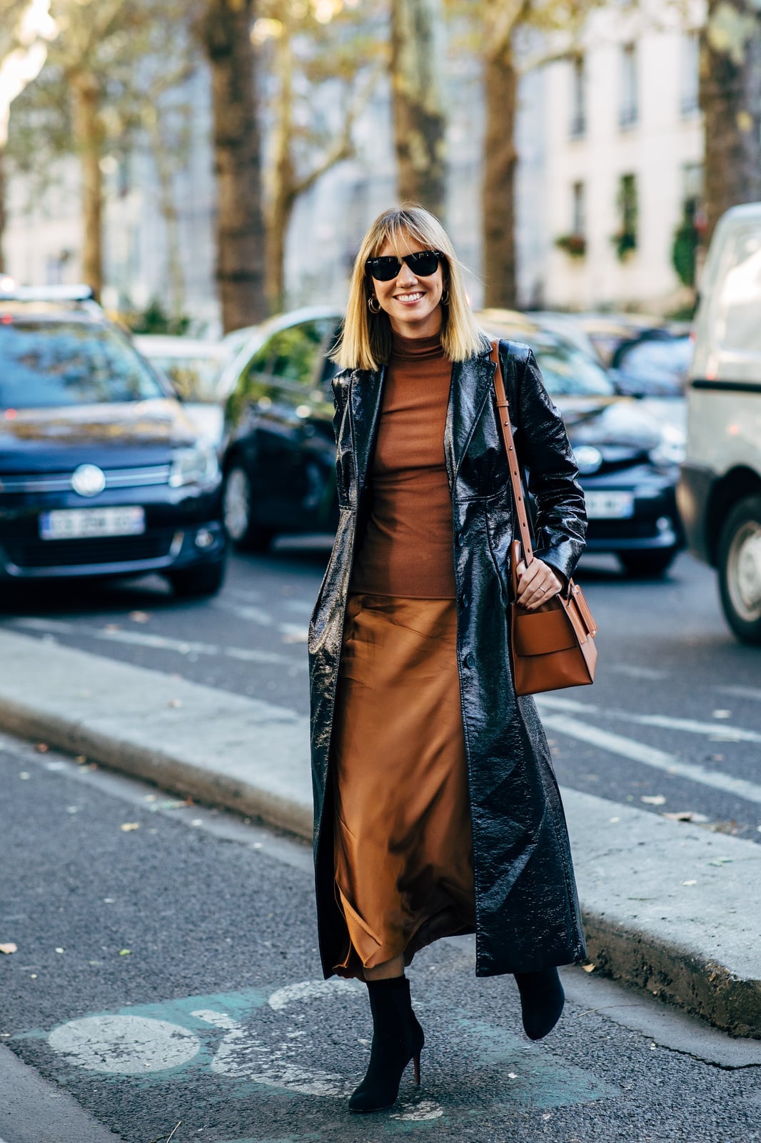 Glossy Black Patent Trench Coat Look Glossy Black Patent Trench Coat Look — Photoshoot Outfits