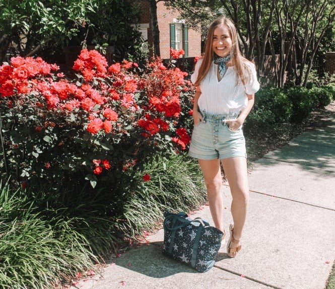 Denim Shorts with Puff-Sleeve Blouse Denim Shorts with Puff-Sleeve Blouse — Picnic Outfit
