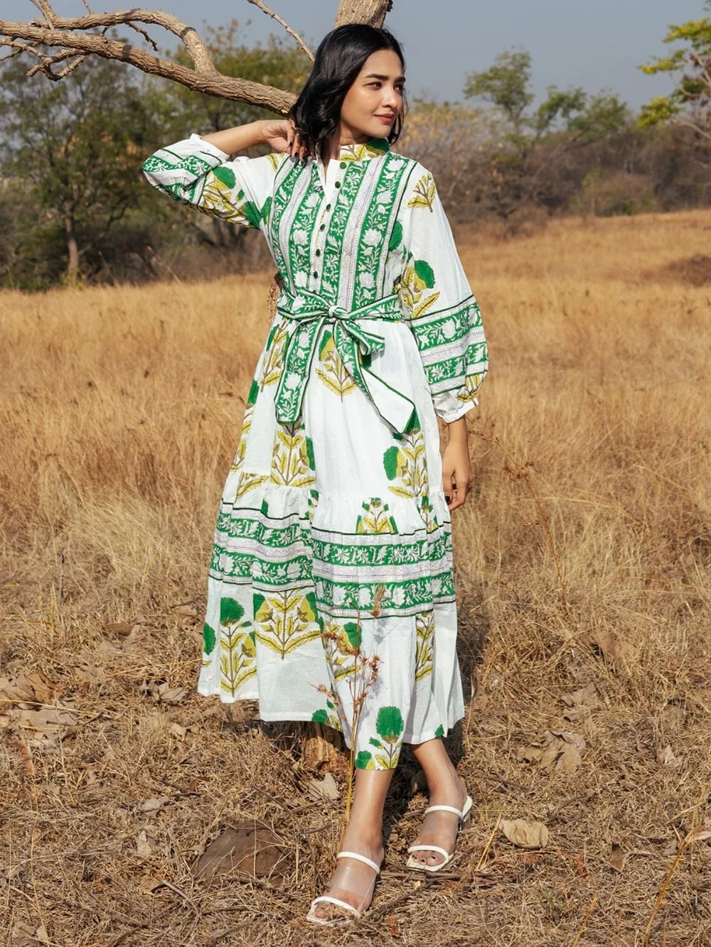 Tiered Maxi Dress with Block Print, White Flat Sandals Tiered Maxi Dress with Block Print, White Flat Sandals — Picnic Outfit