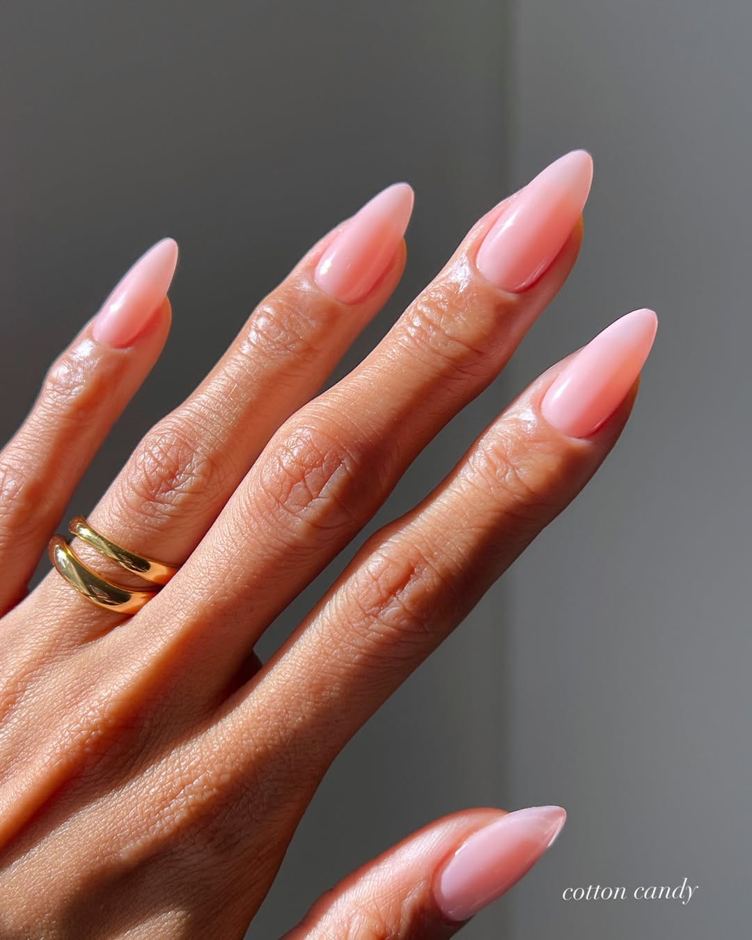 Milky Sheer Pink Short Almond Nails Milky Sheer Pink Short Almond Nails — Pink Almond Nails