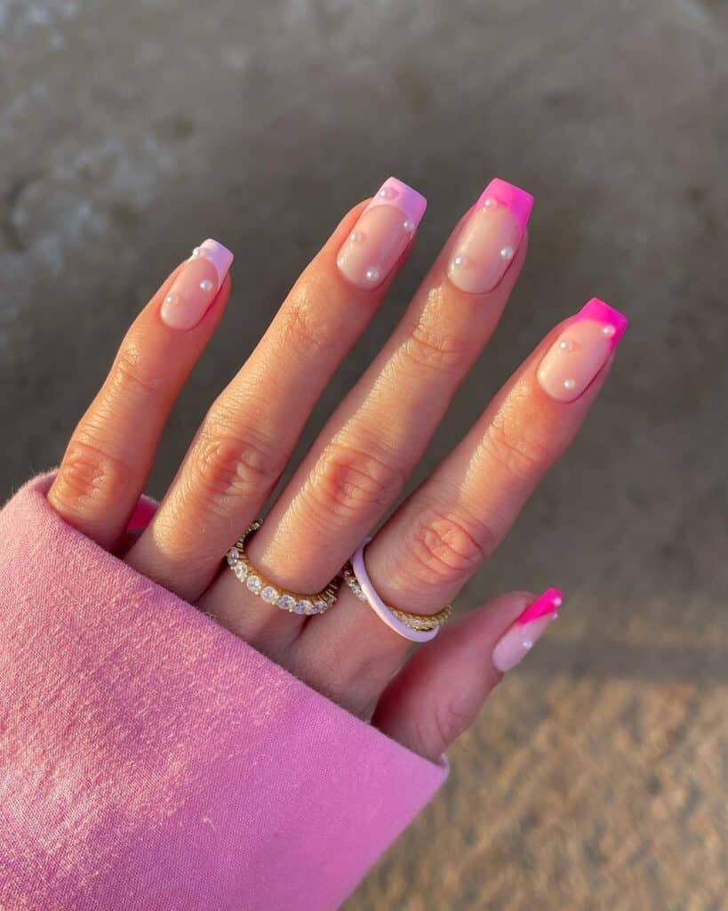 Pearl Accent Pink French Tips Short Square Nails Pearl Accent Pink French Tips Short Square Nails — Pink French Tip Nails