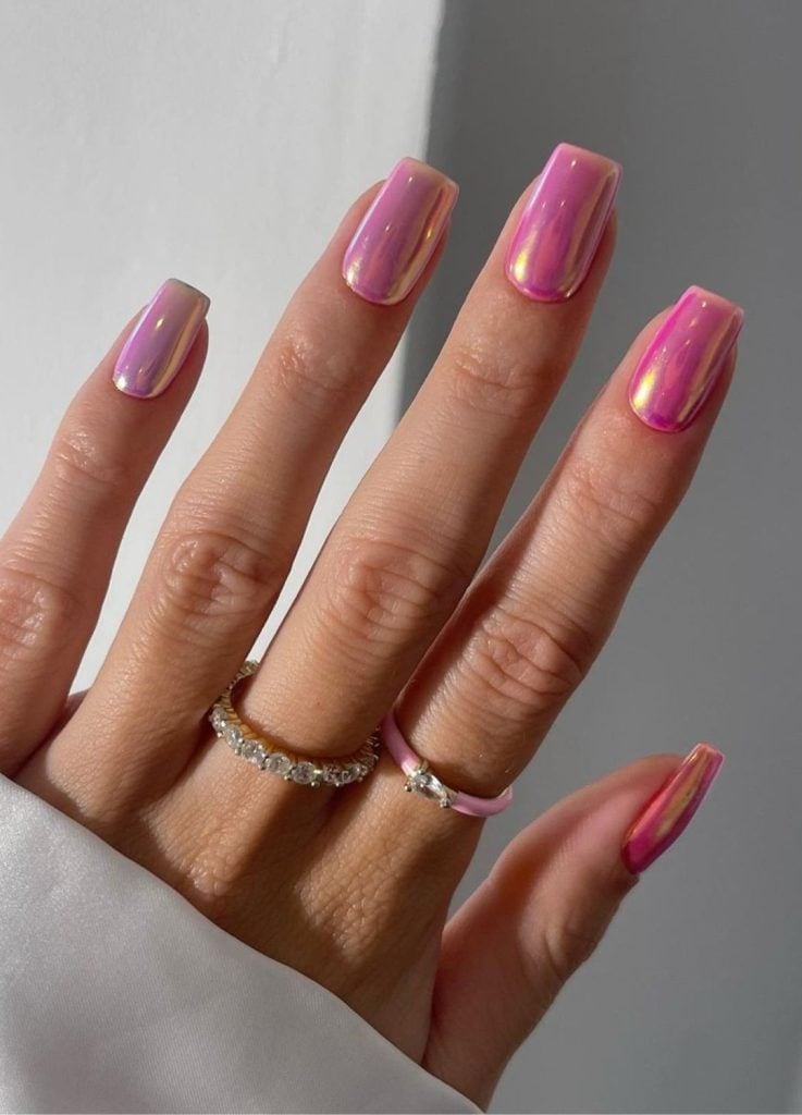 Iridescent Chrome Short Square Nails Iridescent Chrome Short Square Nails — Pink Nails