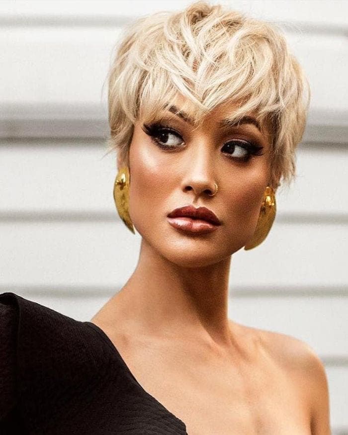 Platinum Blonde Pixie Bob Blowout Platinum Blonde Pixie Bob Blowout