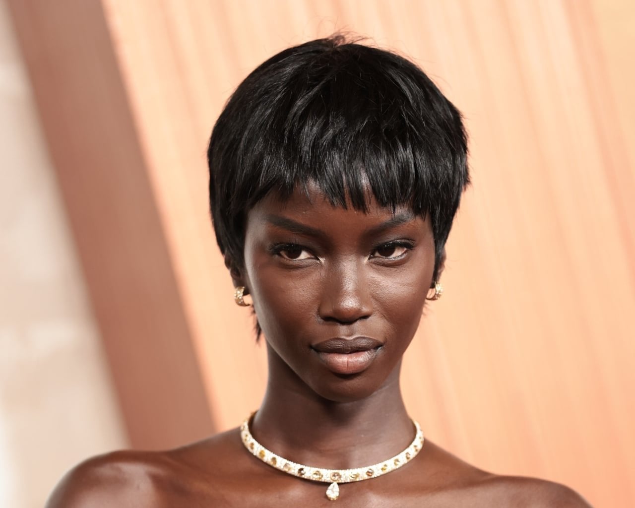 Sharp Black Pixie With Blunt Fringe Sharp Black Pixie With Blunt Fringe — Pixie Cut