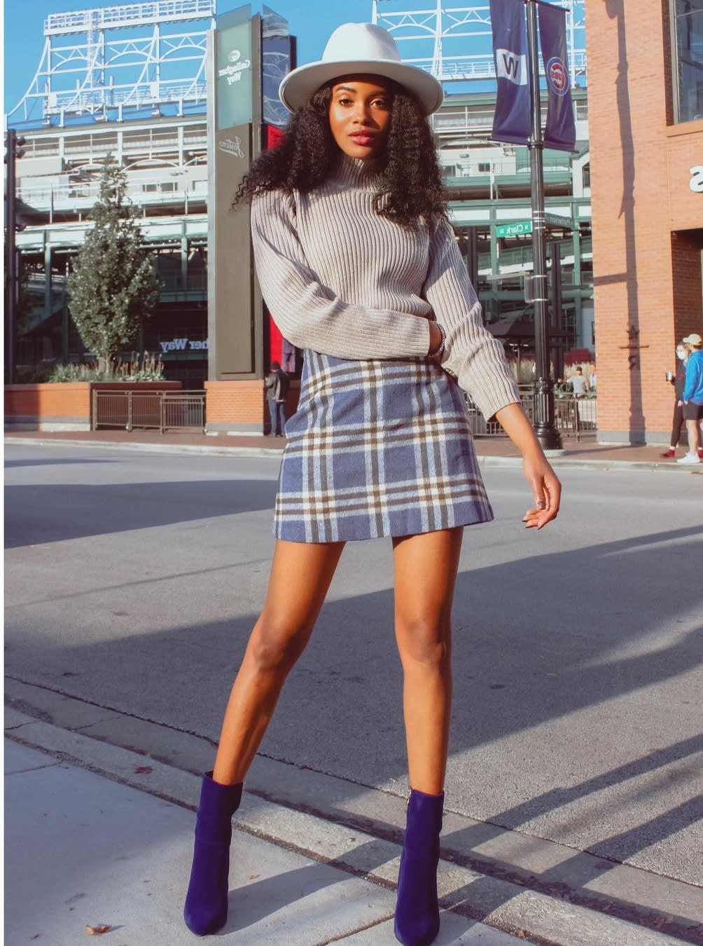 Blue plaid mini skirt with gray turtleneck and blue boots Blue plaid mini skirt with gray turtleneck and blue boots — Plaid Skirt Outfit