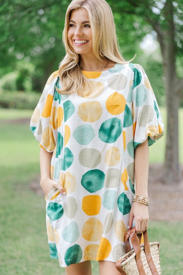 Short shift dress with abstract polka dots and puff sleeves Short shift dress with abstract polka dots and puff sleeves — Polka Dot Dresses