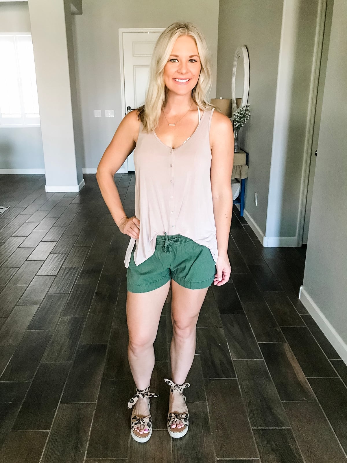 Beige button-up tank top with green drawstring shorts Beige button-up tank top with green drawstring shorts — Postpartum Outfits