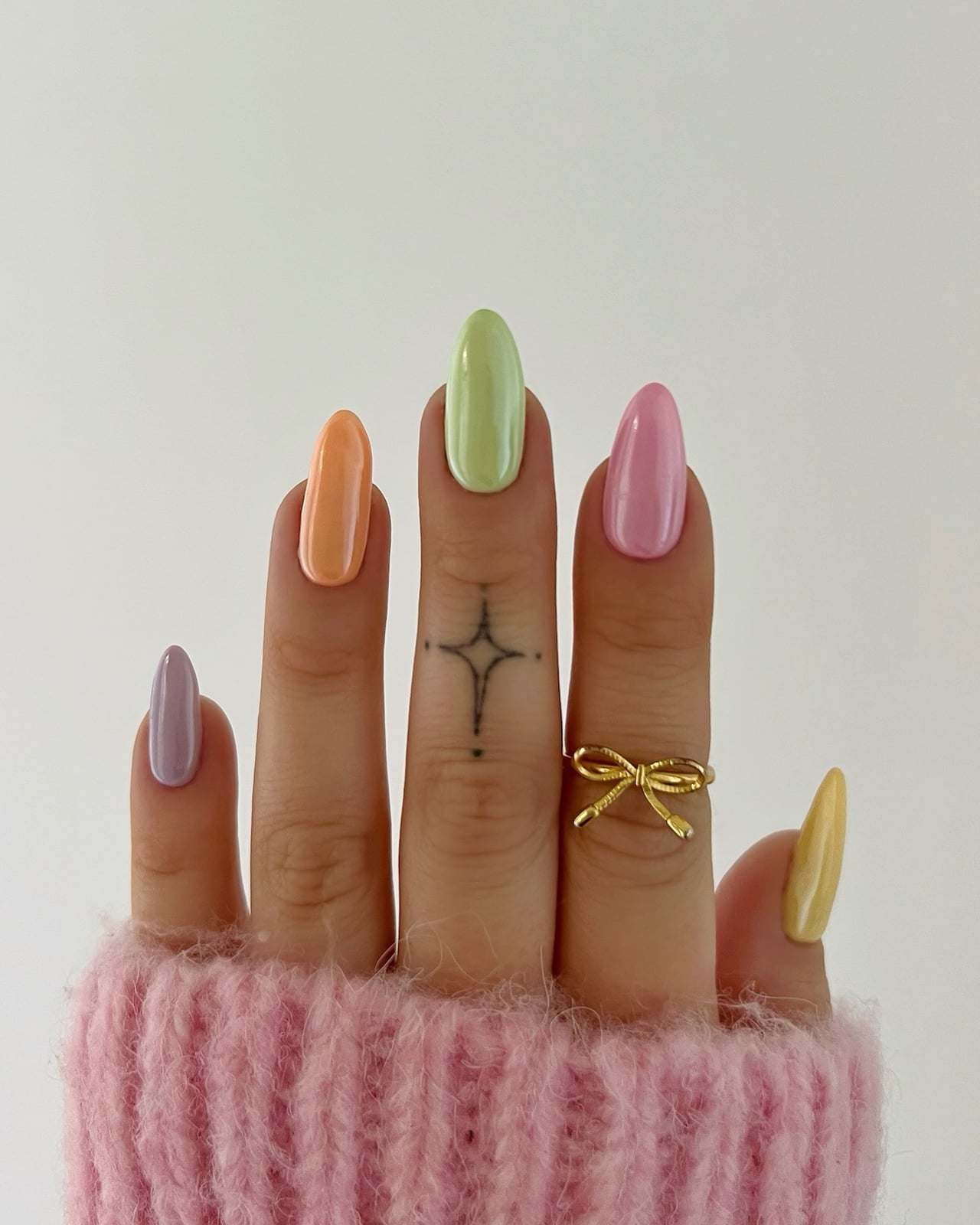Pastel Gradient Medium Almond Nails Pastel Gradient Medium Almond Nails — Preppy Nails