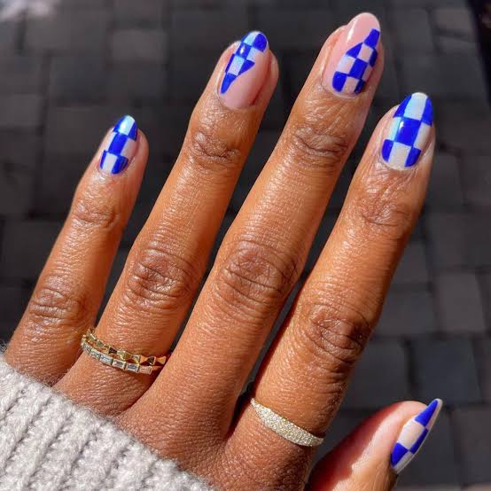 Blue and White Checkerboard Medium Almond Nails Blue and White Checkerboard Medium Almond Nails — Preppy Nails