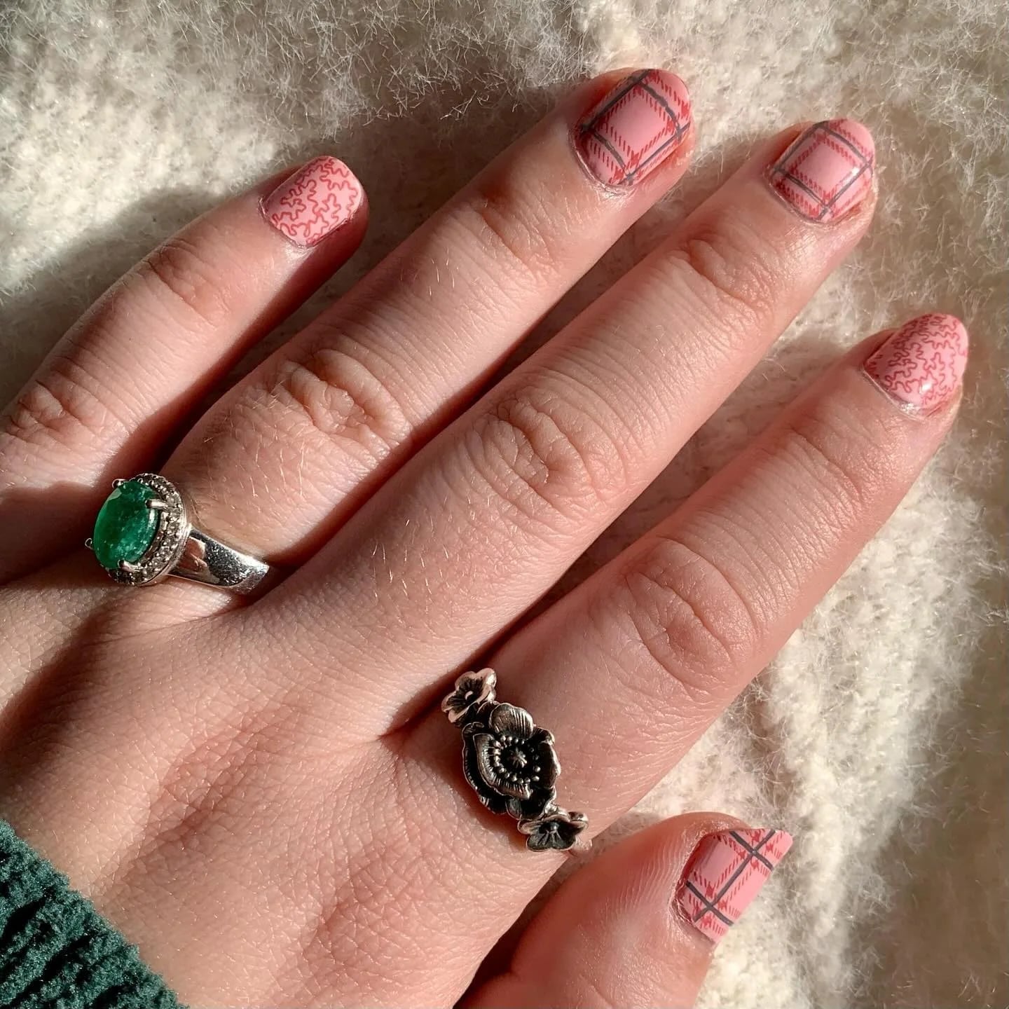 Soft Pink Plaid Medium Square Nails Soft Pink Plaid Medium Square Nails — Preppy Nails