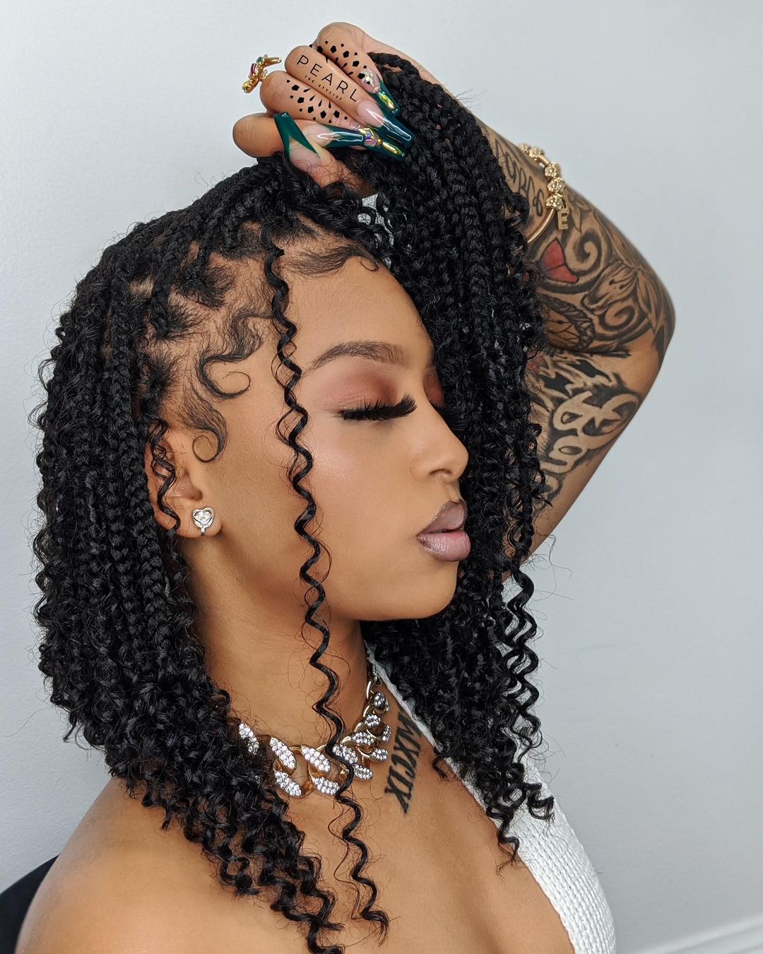 Braided Bob With Shaved Sides And Curly Ends Braided Bob With Shaved Sides And Curly Ends — Quick Braids Hairstyle