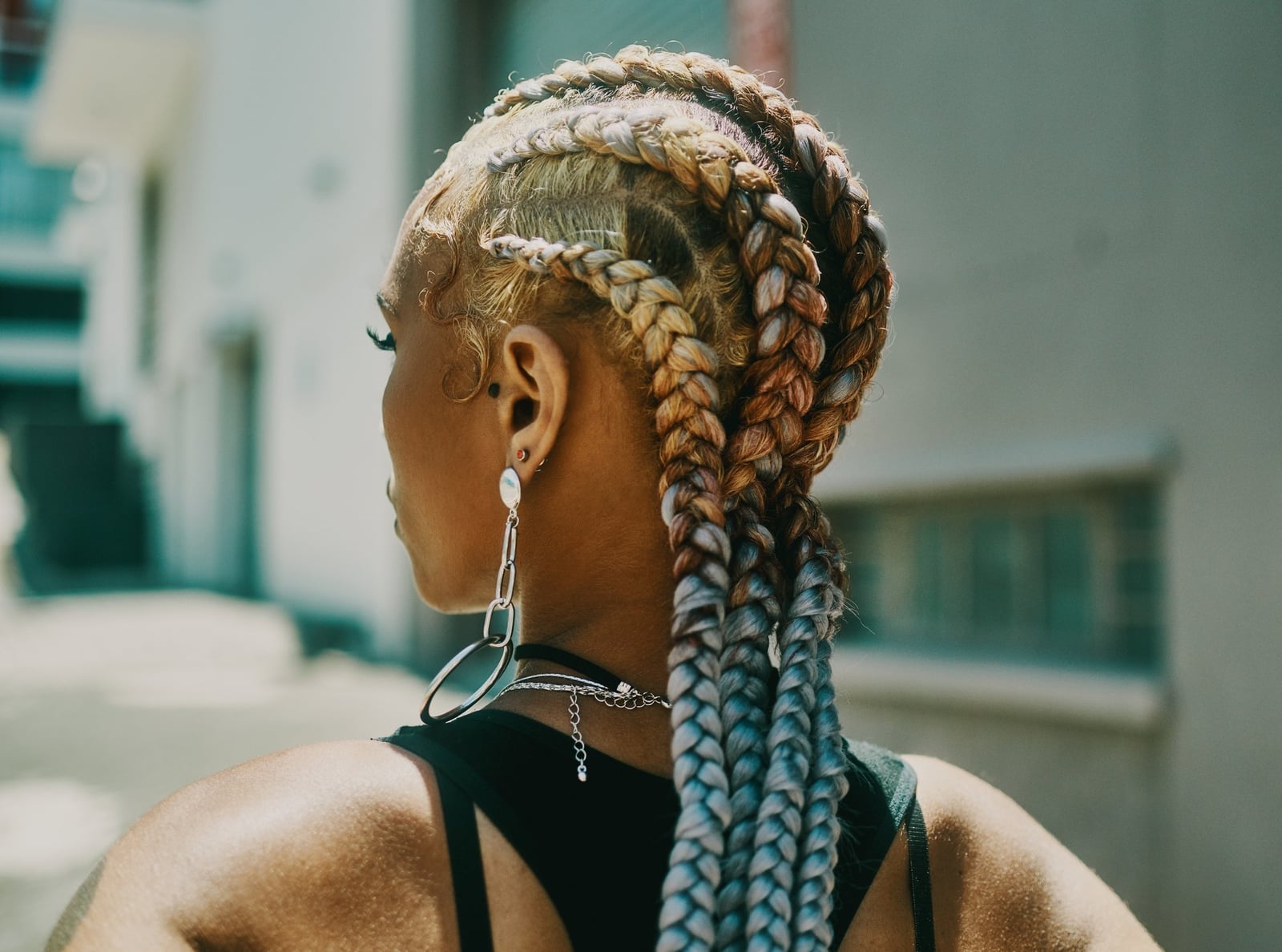 Mid-Back Box Braids With Colorful Highlights Mid-Back Box Braids With Colorful Highlights — Quick Braids Hairstyle