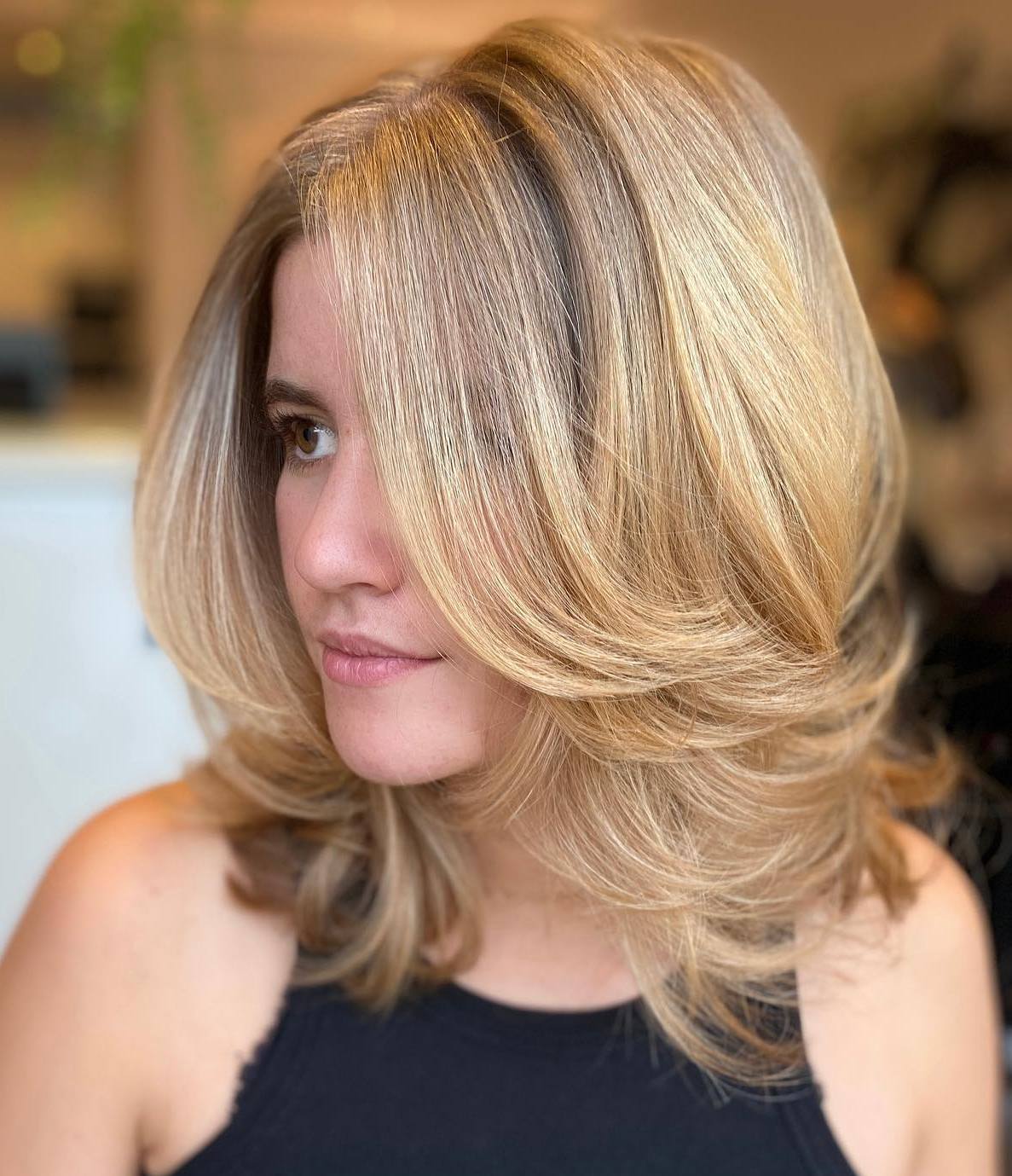 Blonde Collarbone Cut With Side Part Blonde Collarbone Cut With Side Part — Rachel Haircuts