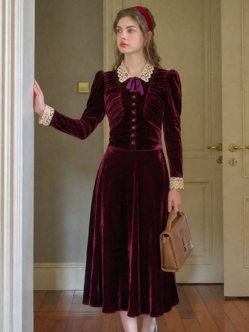 Velvet Jacket With Lace Collar And Full Skirt Velvet Jacket With Lace Collar And Full Skirt — Retro Outfits