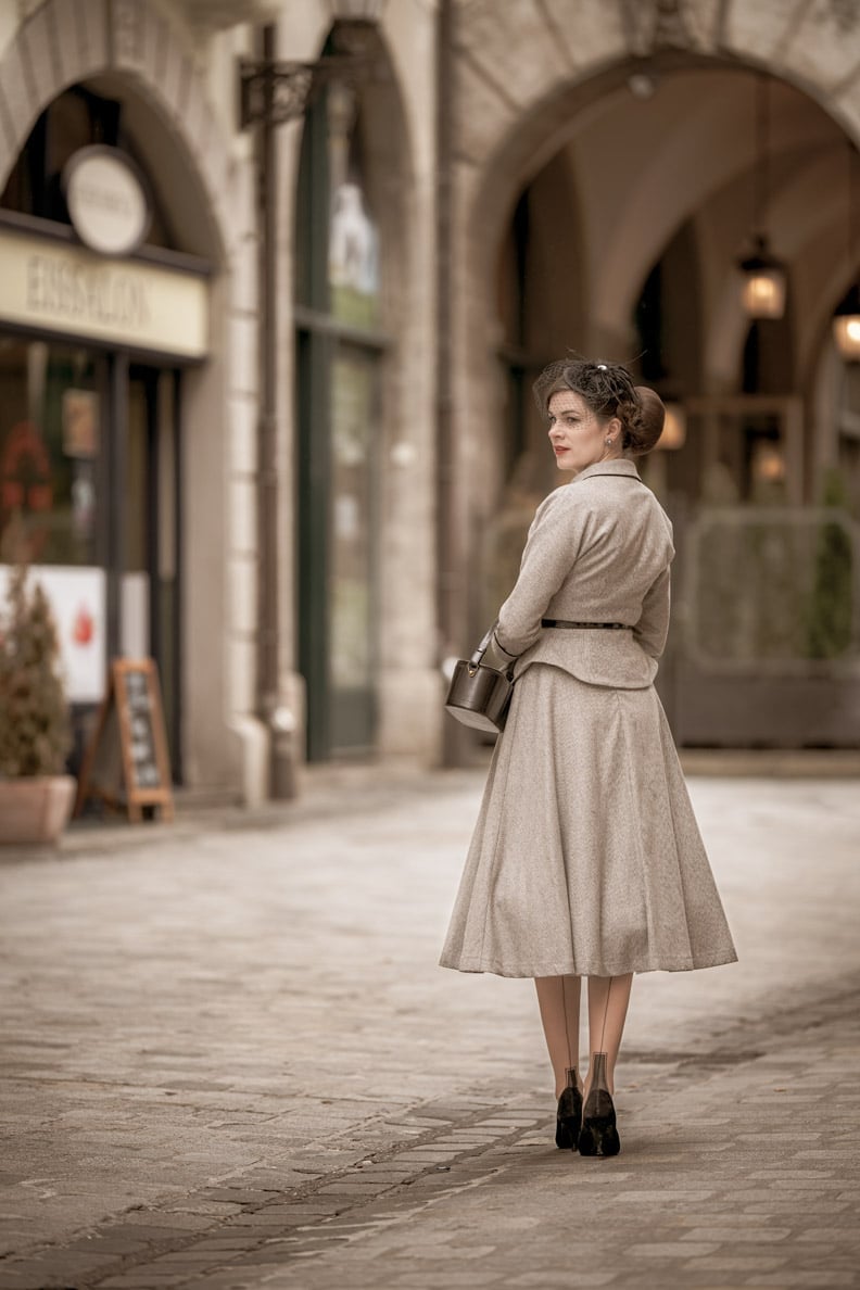 Gray wool suit with full skirt Gray wool suit with full skirt — Retro Style
