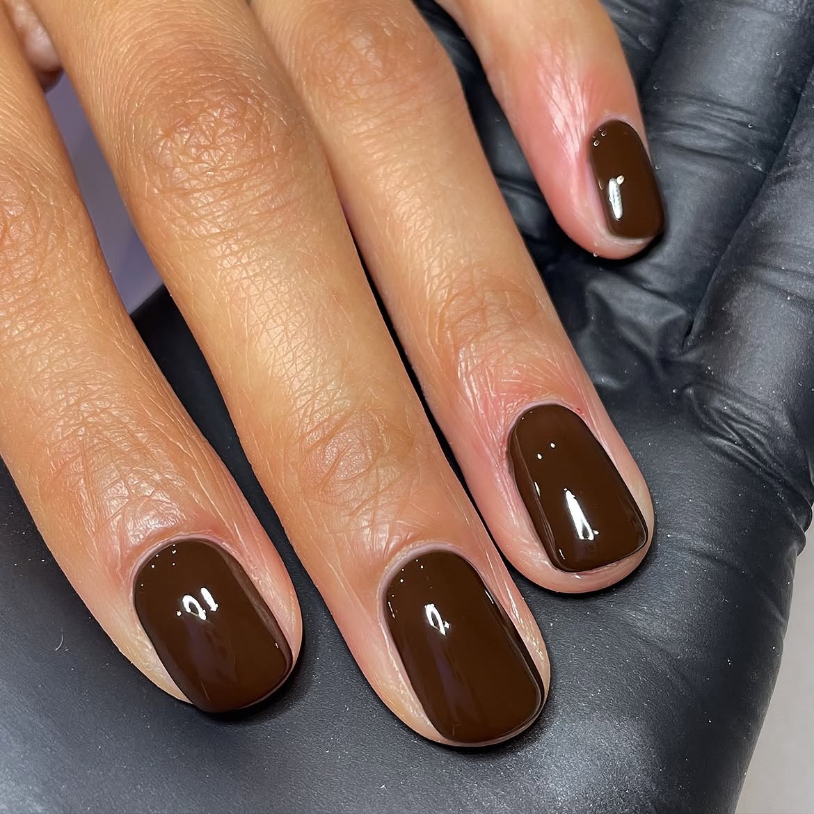 Rich Chocolate Cream Glossy Manicure