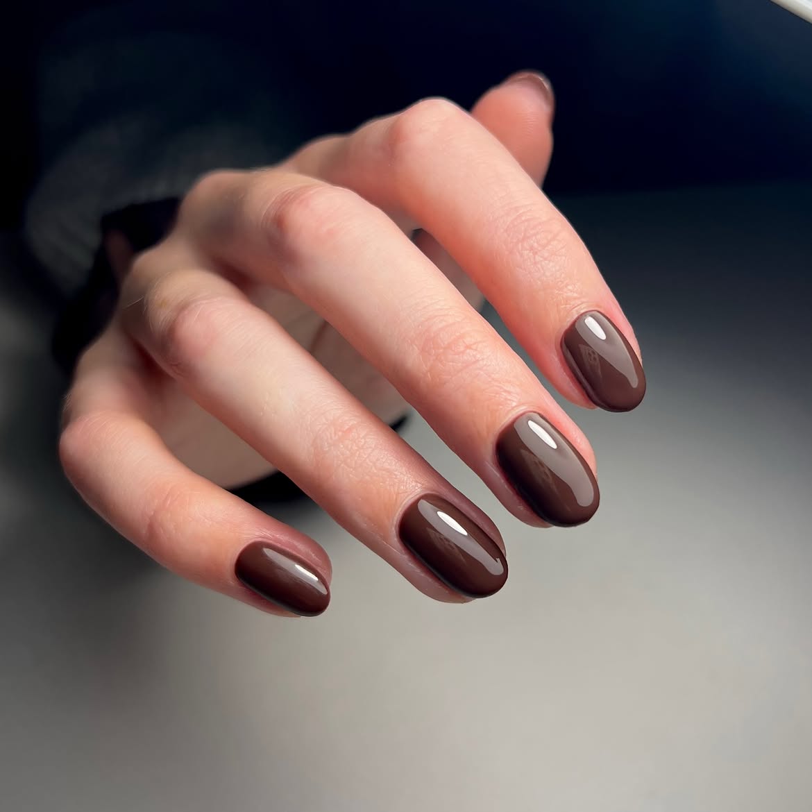 Rich Mocha Glossy Oval Nails