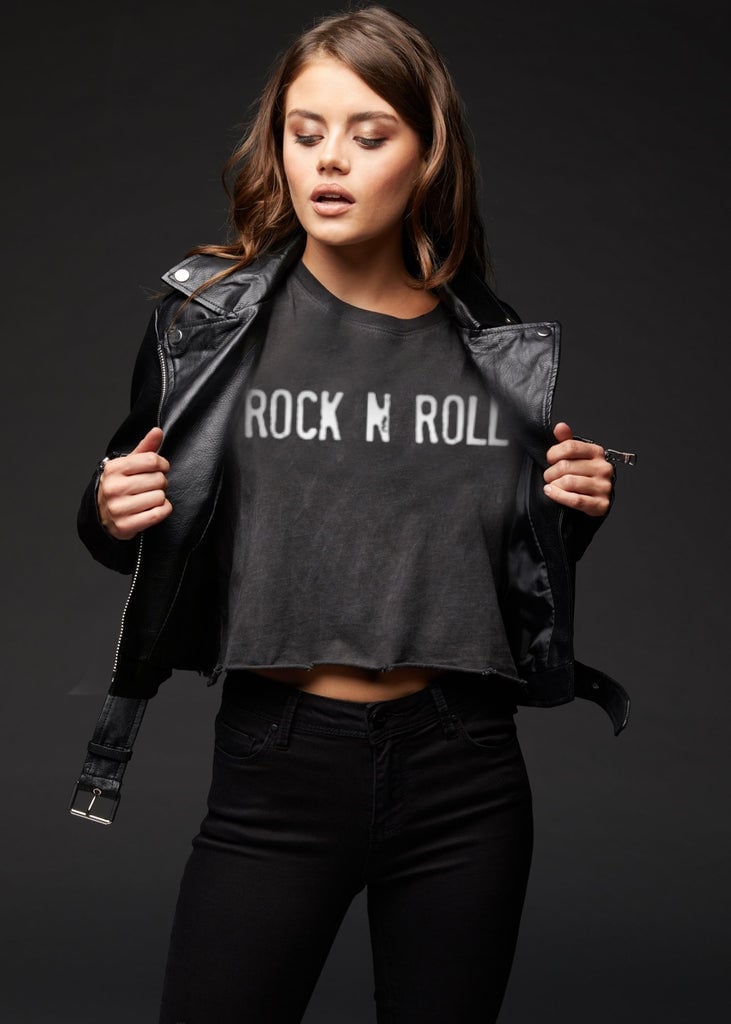 Cropped 'ROCK N ROLL' tee with leather jacket Cropped 'ROCK N ROLL' tee with leather jacket — Rock Outfits