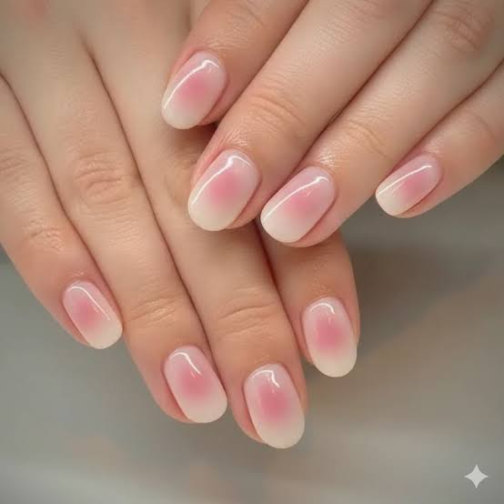 Iigari Blush Short Oval Nails Iigari Blush Short Oval Nails — Round Nails