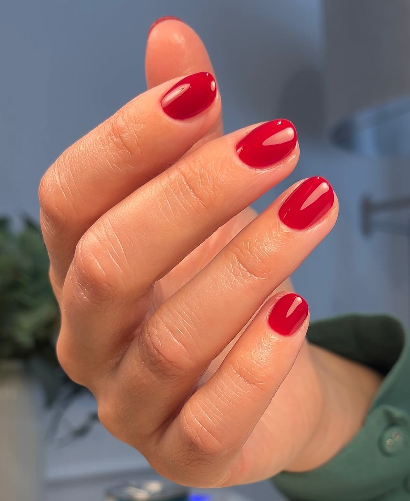 Red and Pink Floral Short Oval Nails, Glossy Red and Pink Floral Short Oval Nails, Glossy — Round Nails