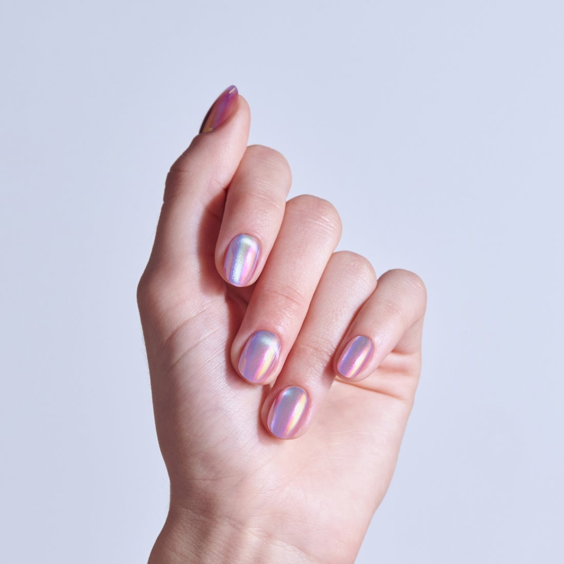 Holographic Pink Purple Blue Short Round Nails Holographic Pink Purple Blue Short Round Nails