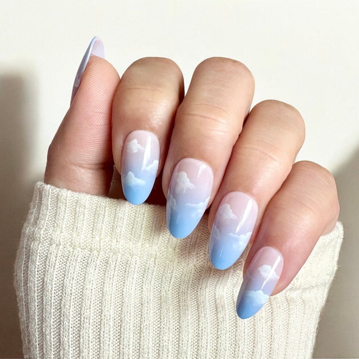 Pink Blue Cloud Gradient Short Round Nails Pink Blue Cloud Gradient Short Round Nails