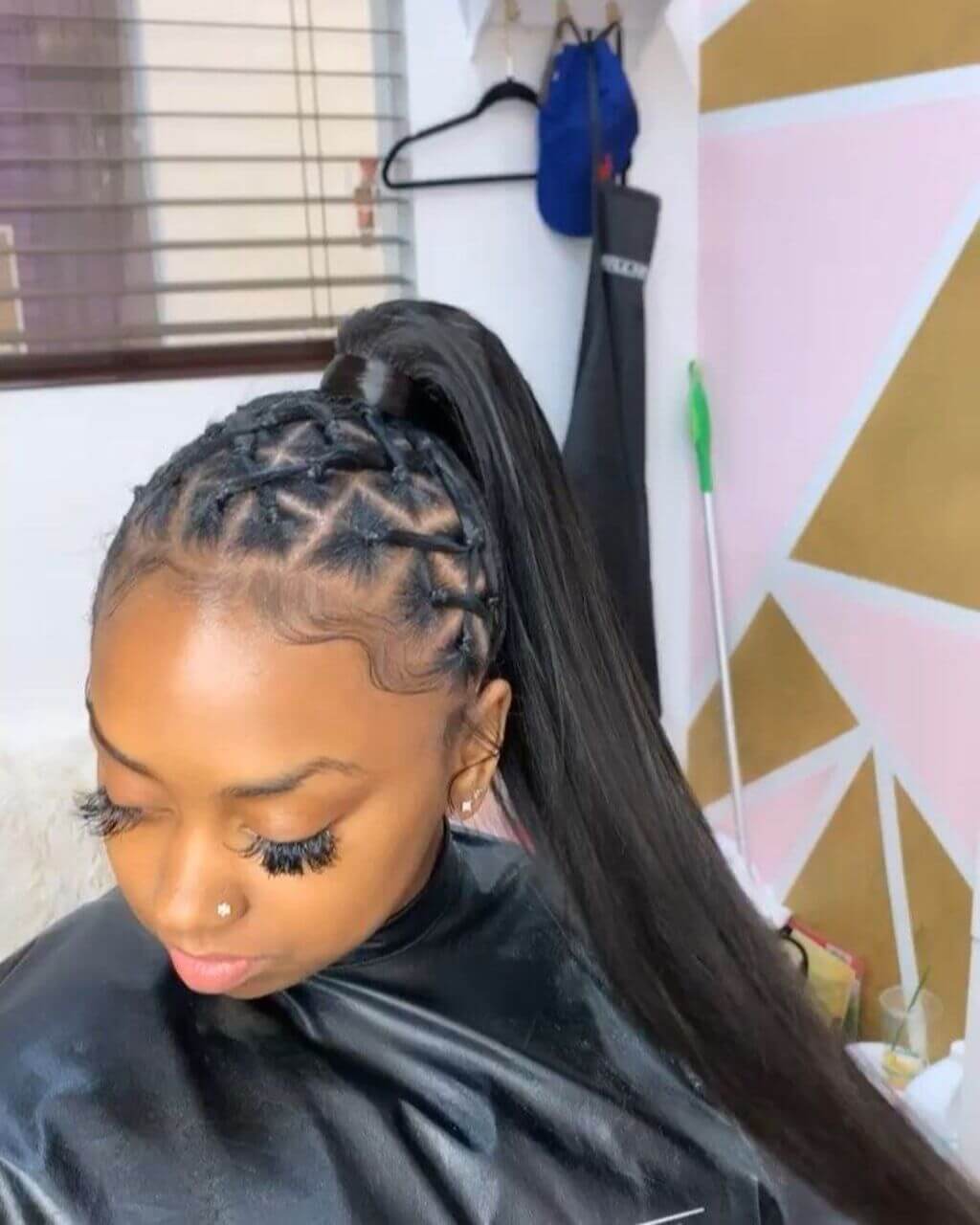 Sleek Ponytail With Geometric Rubber Band Braids Sleek Ponytail With Geometric Rubber Band Braids — Rubber Bands Hairstyles