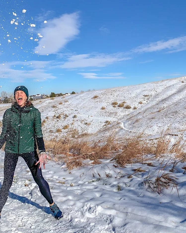 Snowy Day Running Jacket And Beanie Snowy Day Running Jacket And Beanie — Running Outfits