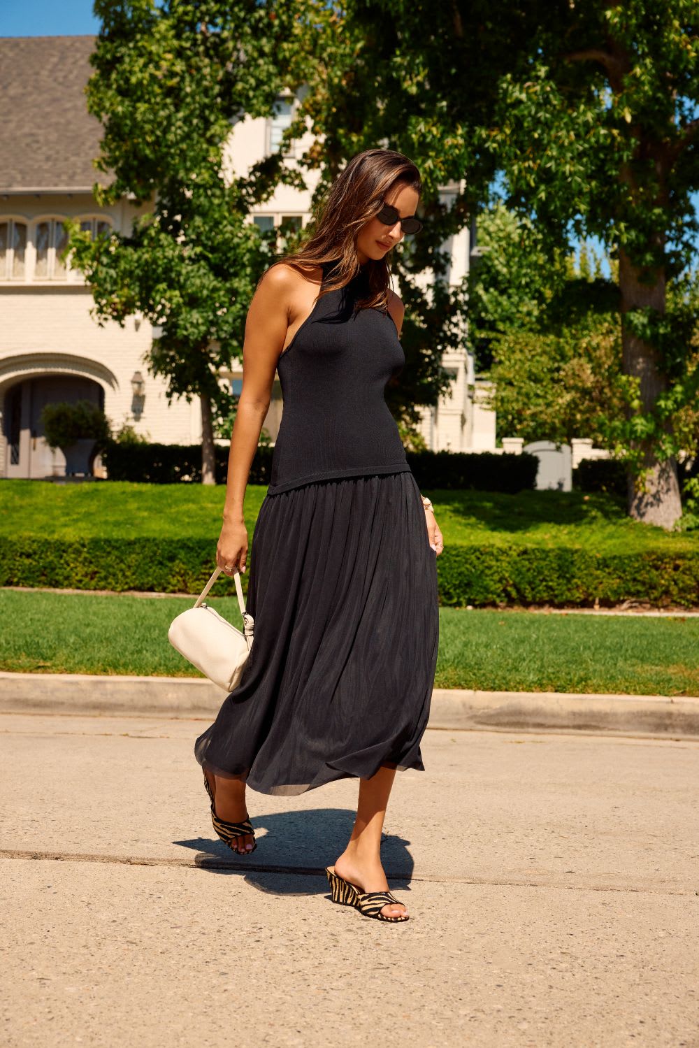 Pleated Midi Skirt With Zebra Print Sandals Pleated Midi Skirt With Zebra Print Sandals — Sandals Outfits