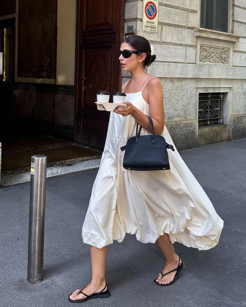 Voluminous White Dress With Black Thong Sandals Voluminous White Dress With Black Thong Sandals — Sandals Outfits