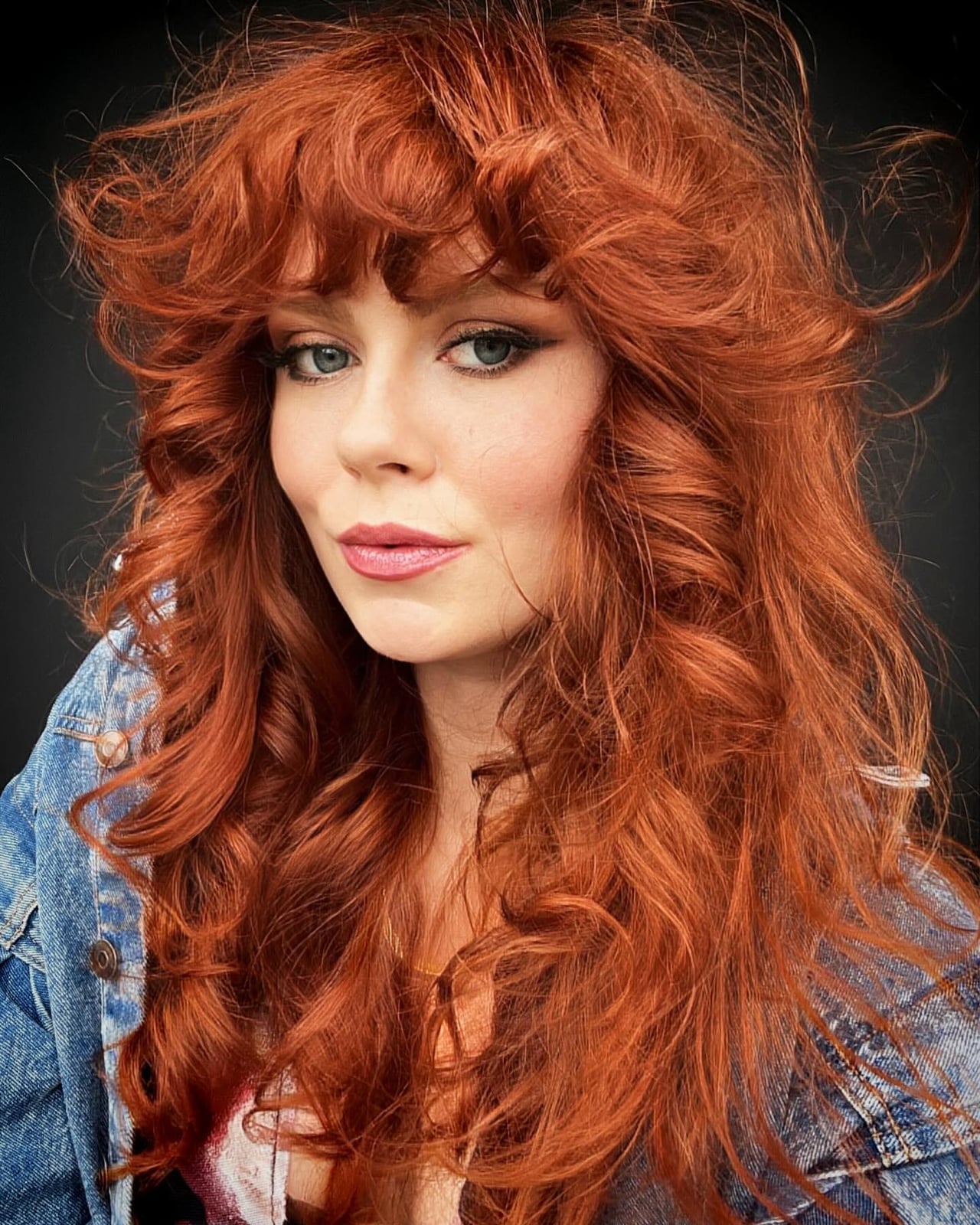 Voluminous Auburn Shag With Full Fringe Voluminous Auburn Shag With Full Fringe — Shag Haircut