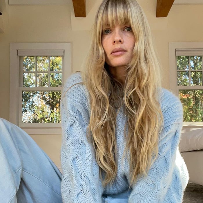 Long Blonde Shag With Balayage and Soft Waves Long Blonde Shag With Balayage and Soft Waves — Shag Haircut