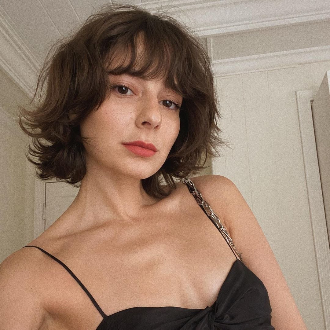 Collarbone Shaggy Bob With Wispy Bangs Collarbone Shaggy Bob With Wispy Bangs