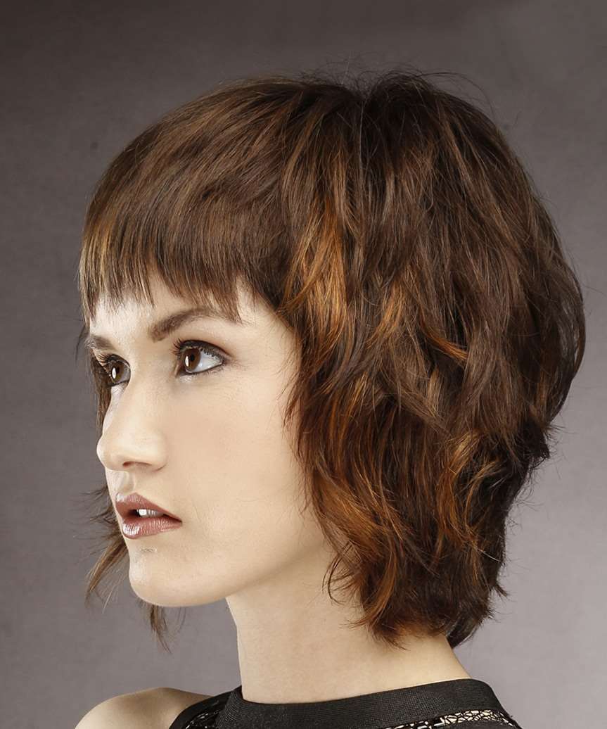 Chin-Length Shaggy Bob With Layered Bangs, Wavy Chin-Length Shaggy Bob With Layered Bangs, Wavy