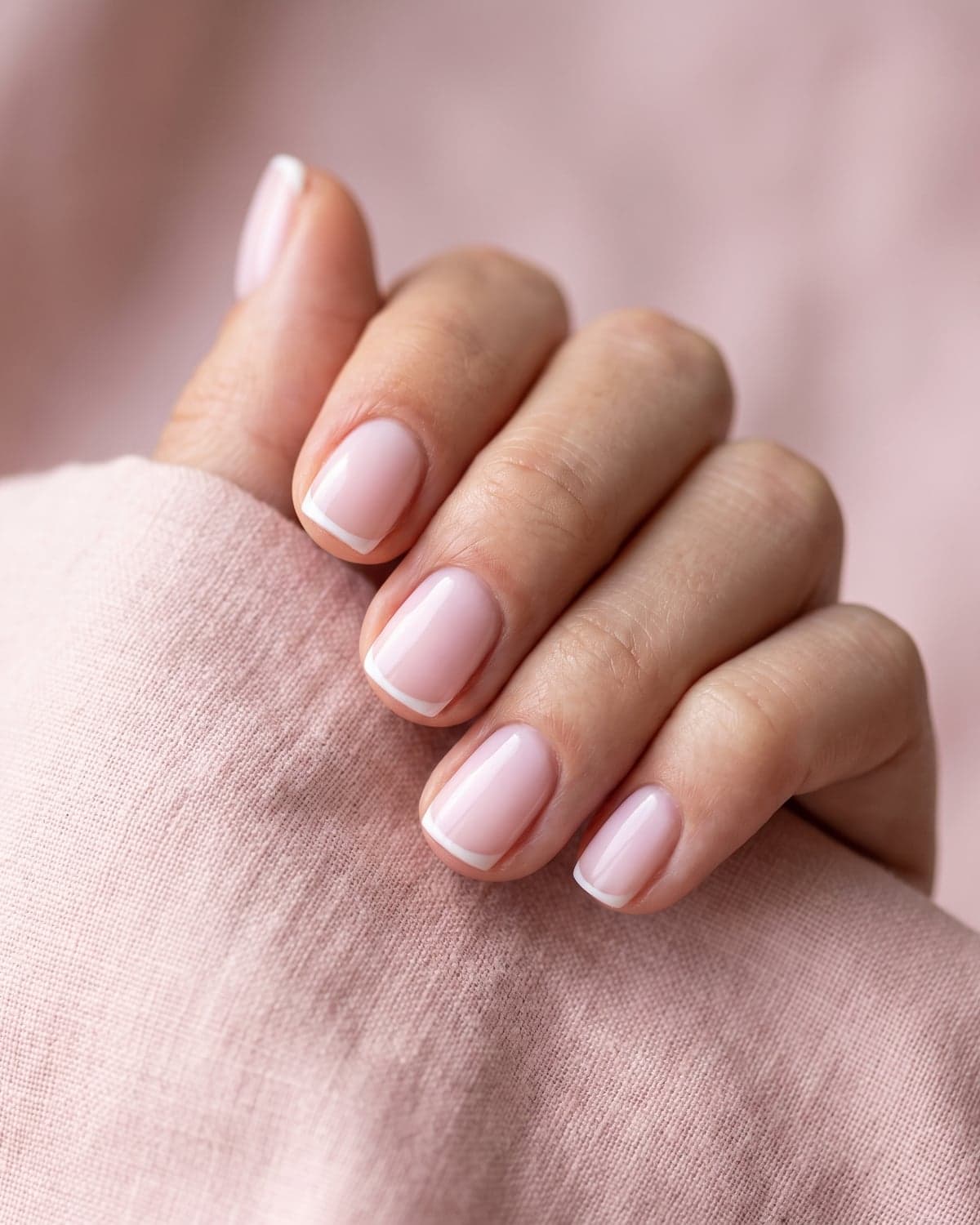 Crisp White French Short Oval Nails Crisp White French Short Oval Nails — Short Acrylic Nails