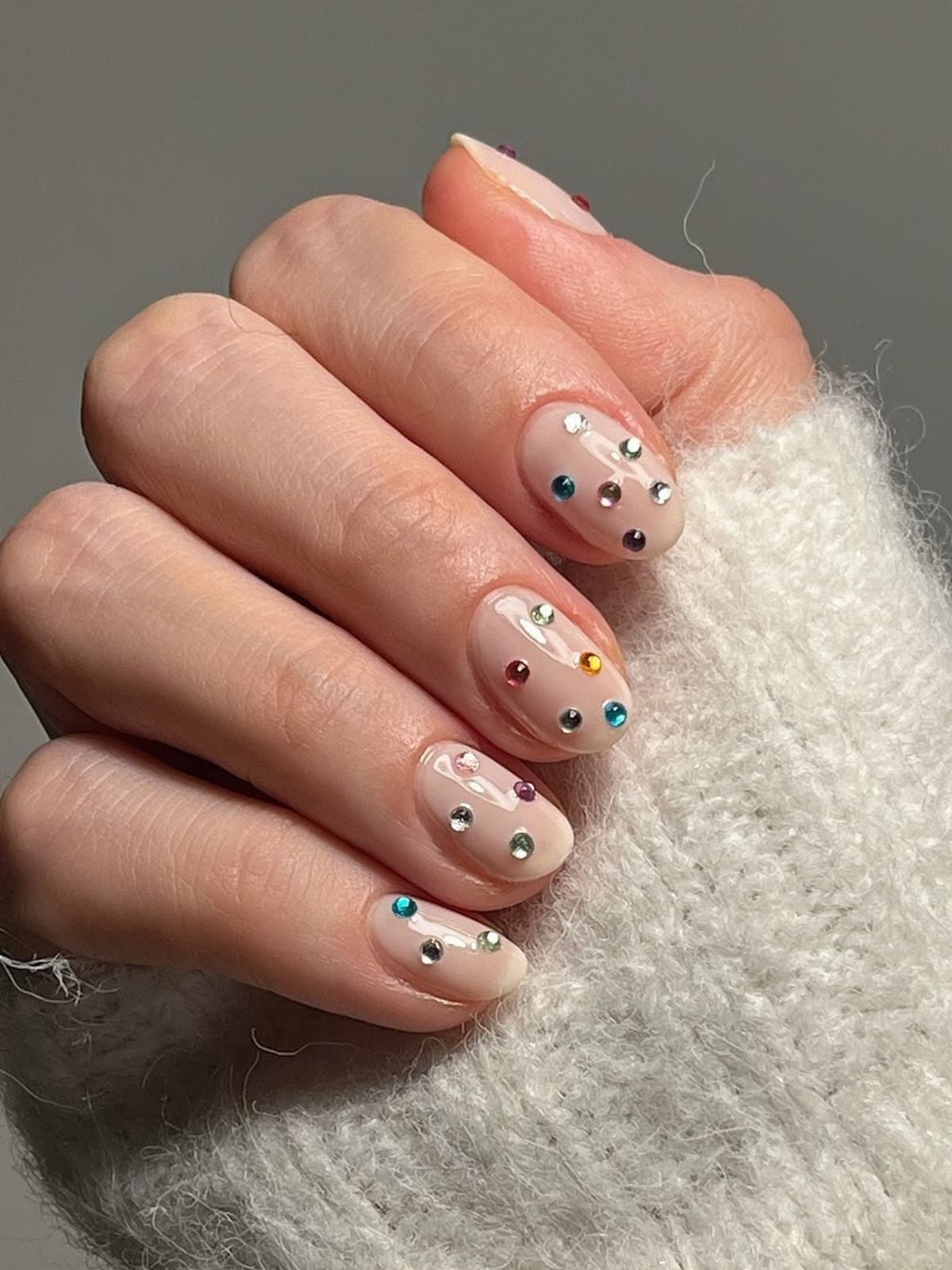 Nude Base Rhinestone Short Almond Nails Nude Base Rhinestone Short Almond Nails — Short Acrylic Nails