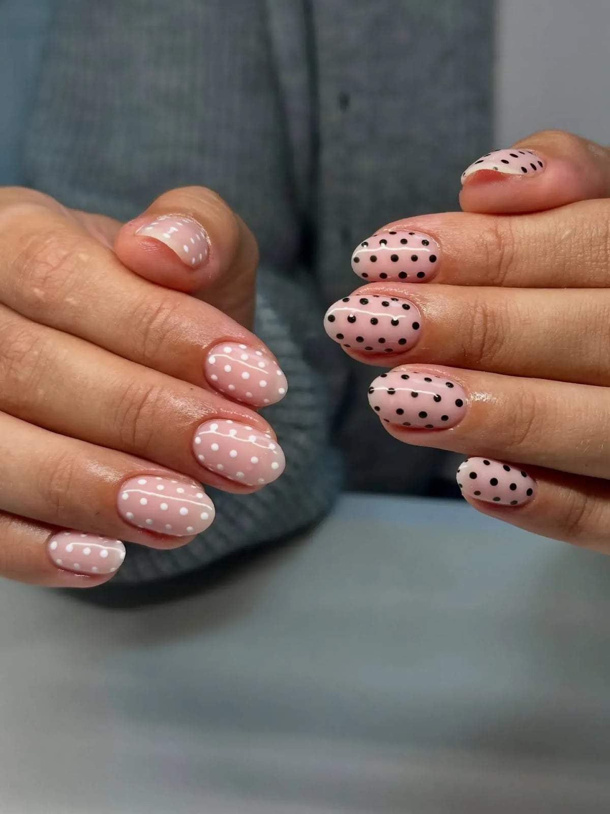 Pale Pink Polka Dot Short Oval Nails Pale Pink Polka Dot Short Oval Nails — Short Gel Nails
