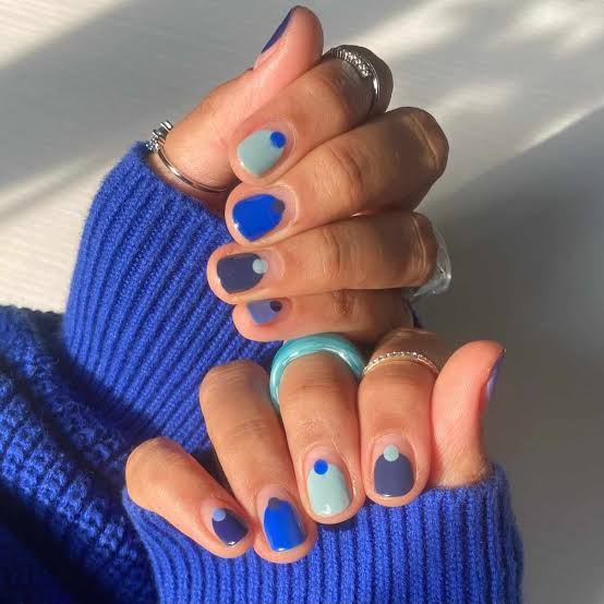 Navy Blue Geometric Blocks Short Square Nails Navy Blue Geometric Blocks Short Square Nails — Short Gel Nails