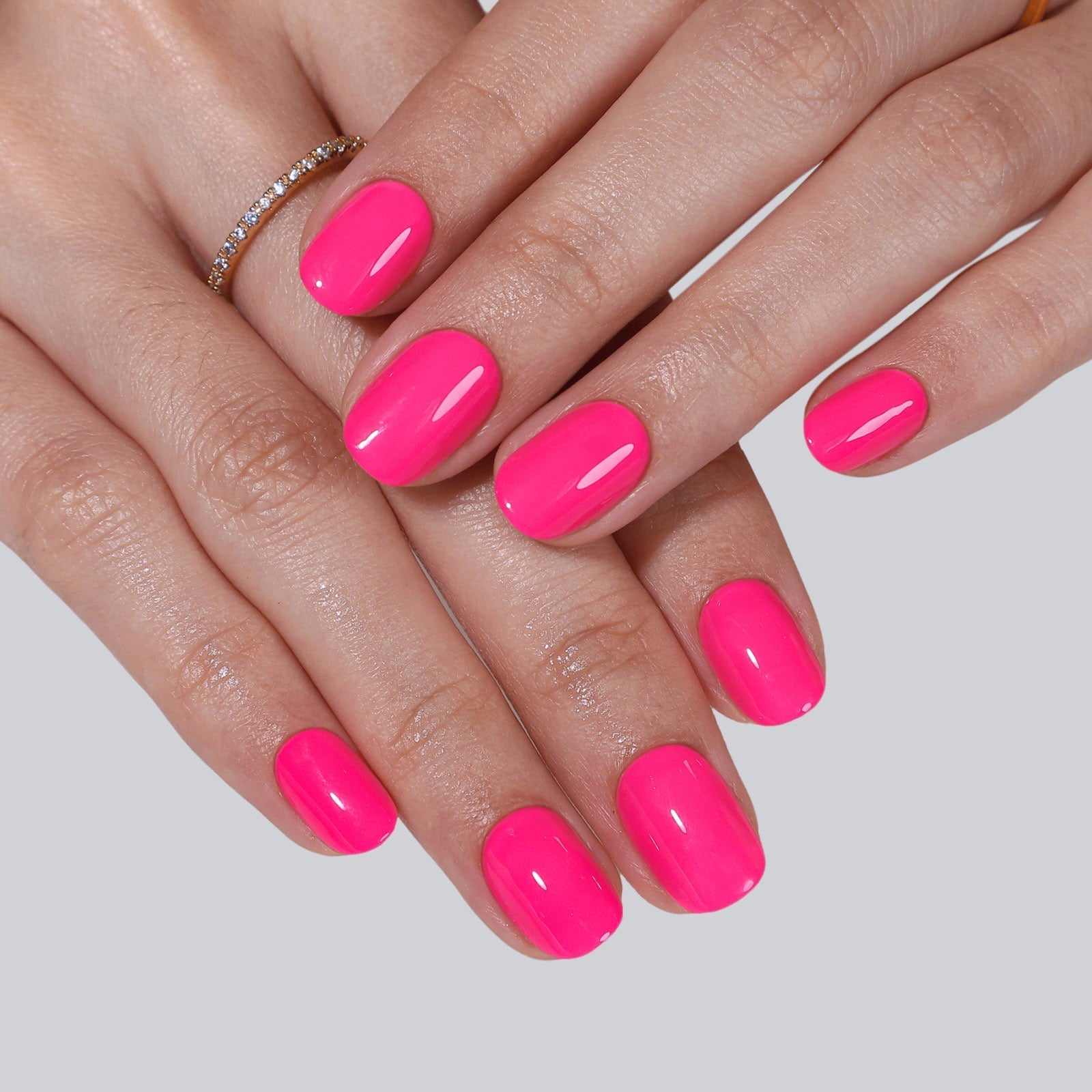 Vibrant Glossy Hot Pink Oval Nails Vibrant Glossy Hot Pink Oval Nails — Short Nails