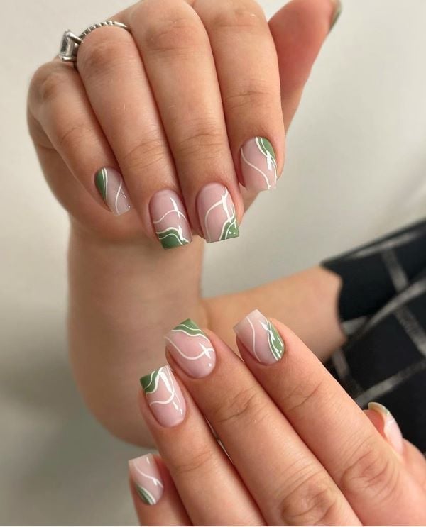 Nude Square Abstract Green White Lines Nails Nude Square Abstract Green White Lines Nails — Short Natural Nails