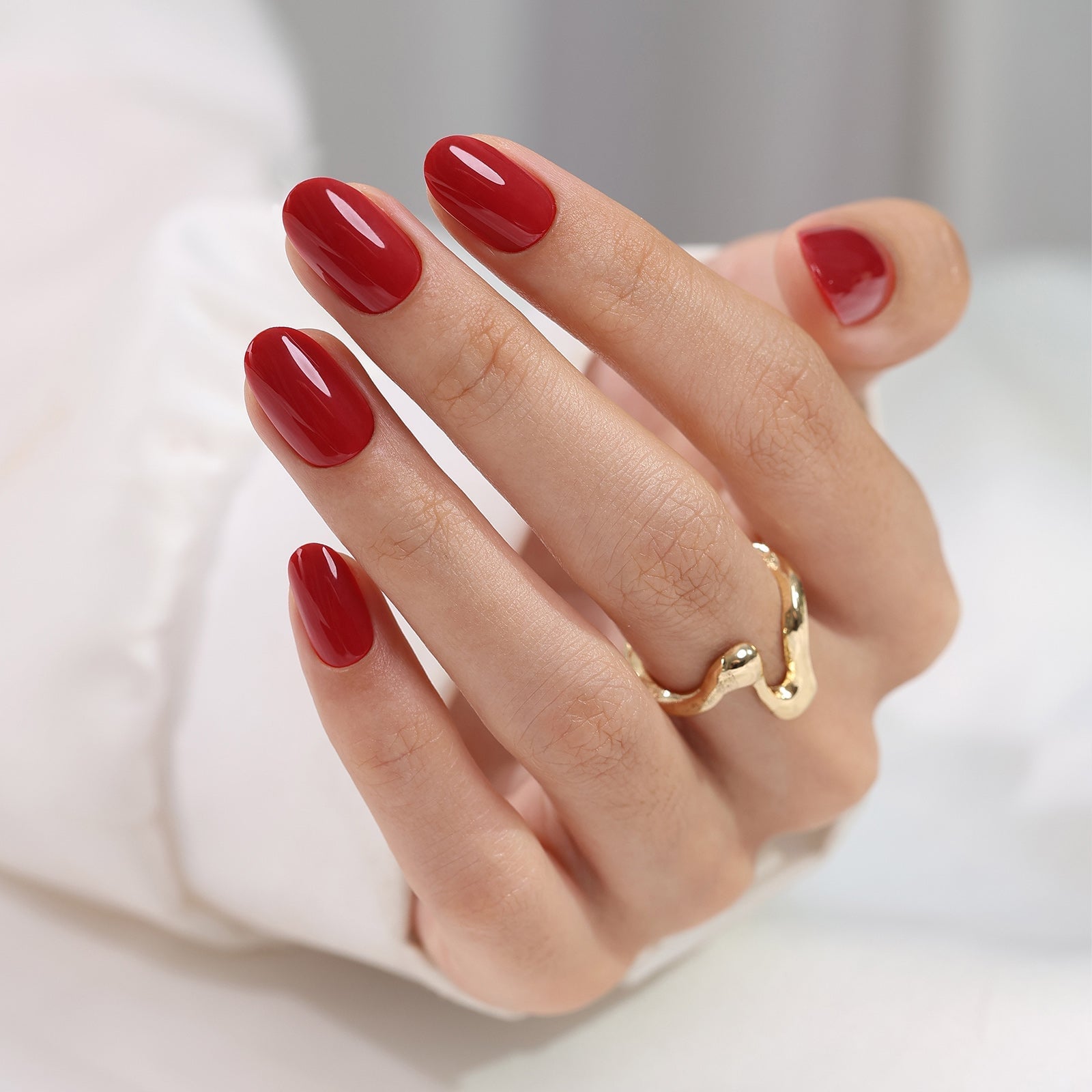 Solid Glossy Dark Red Nails Solid Glossy Dark Red Nails — Short Oval Nails