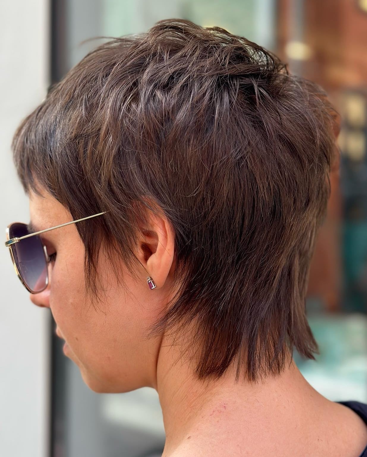 Collarbone Wolf Cut Back View Collarbone Wolf Cut Back View — Short Wolf Cut