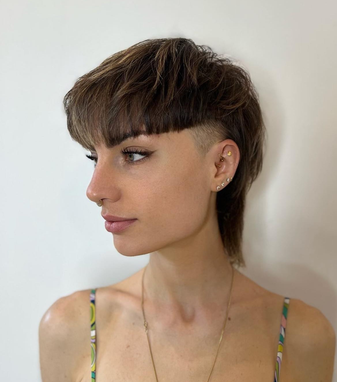 Chin Length Wolf Cut With Undercut And Blunt Bangs, Close-Up Take Chin Length Wolf Cut With Undercut And Blunt Bangs, Close-Up Take — Short Wolf Cut