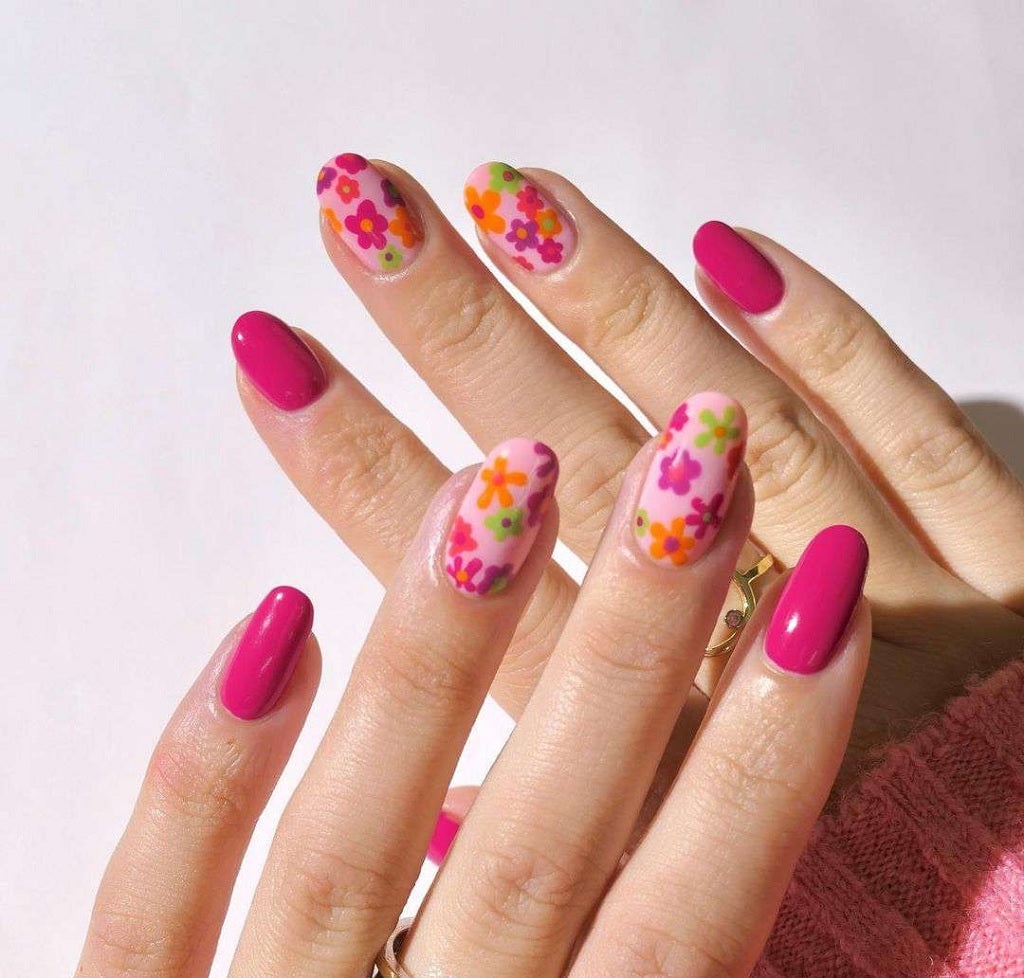 Medium Oval Hot Pink Floral Decal Nails Medium Oval Hot Pink Floral Decal Nails — Simple Nail Art