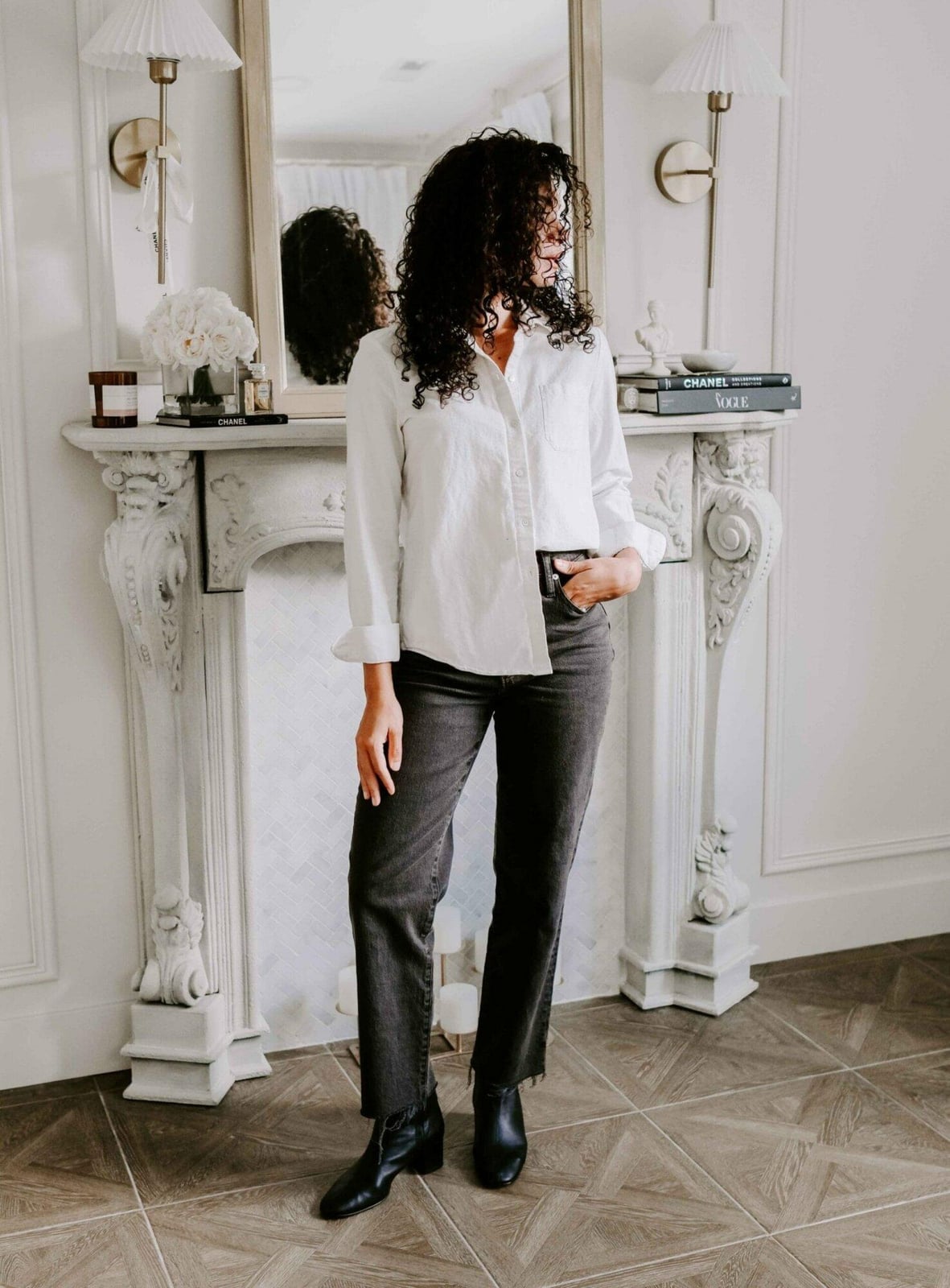 White Button-Down with Frayed Hem Jeans White Button-Down with Frayed Hem Jeans — Simple Outfits