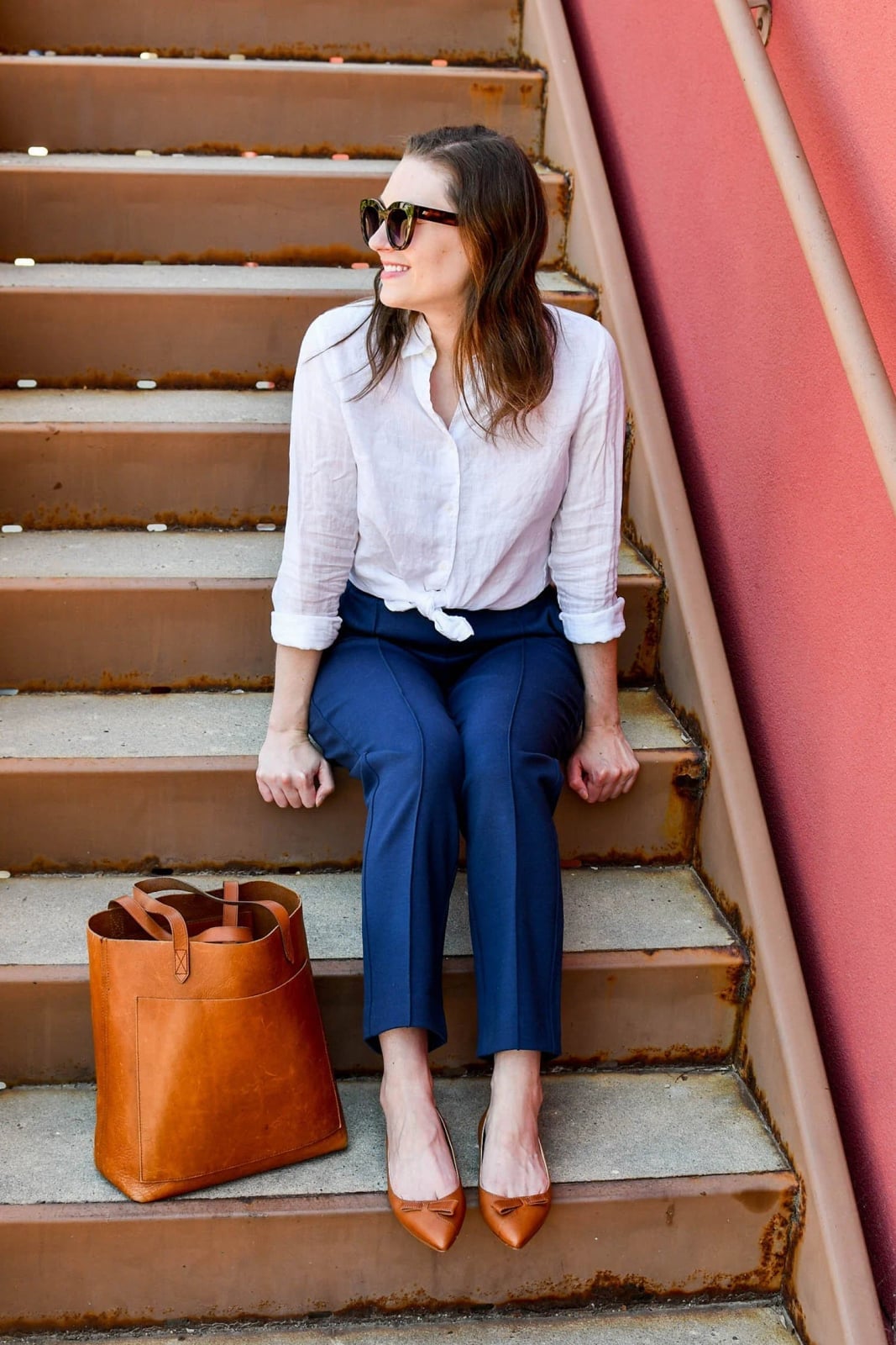 Knotted Linen Shirt with Navy Trousers Knotted Linen Shirt with Navy Trousers — Simple Outfits