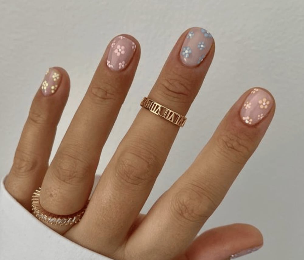 Light Pink Short Oval With Pastel Flowers Light Pink Short Oval With Pastel Flowers — Simple Short Nails