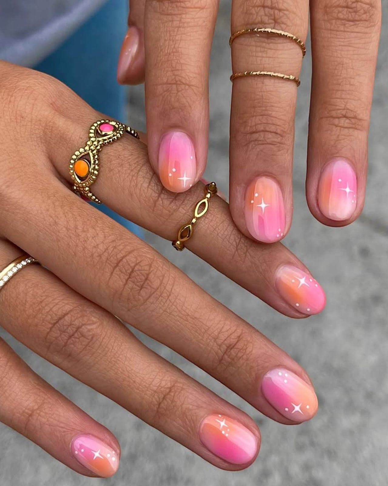 Pink Orange Gradient Short Oval With Stars Pink Orange Gradient Short Oval With Stars — Simple Short Nails