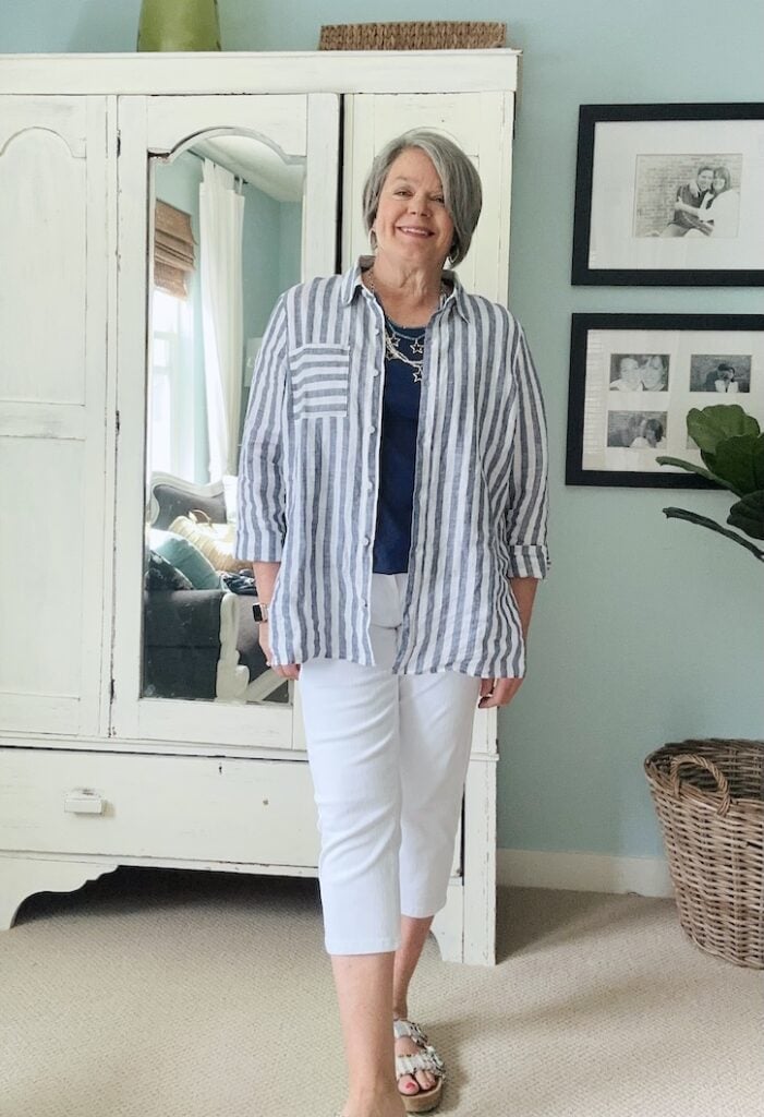 Striped Linen Shirt with White Capri Pants Striped Linen Shirt with White Capri Pants — Simple Style